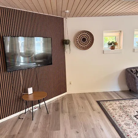 Relaxing And Quiet Area With An Amazing House *
